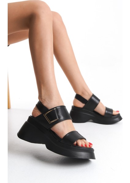 Kadın Deri Görünümlü Fermuarlı Siyah Uzun Çizme