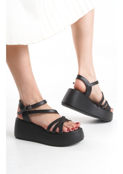 Kadın Deri Görünümlü Fermuarlı Siyah Uzun Çizme modelleri