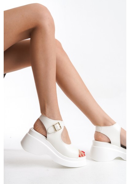 Kadın Deri Görünümlü Fermuarlı Siyah Uzun Çizme fiyatları