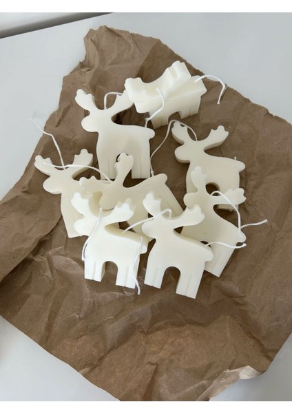 Candle Geyik Yeni Yıl Christmas Yılbaşı Kırık Beyaz Renk Dekoratif Mum 9*10 cm Kalınlık 2,5 cm