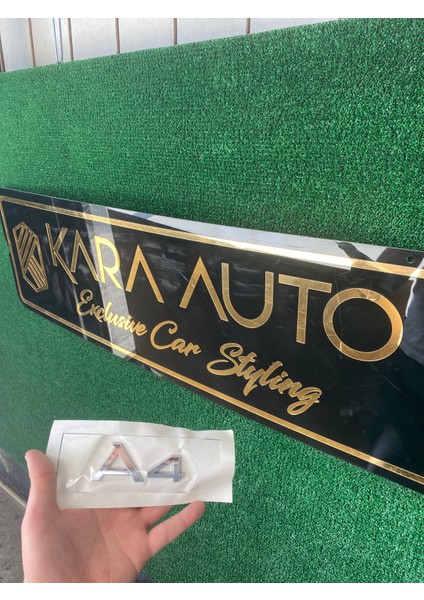 Audi A4 Bagaj Yazısı