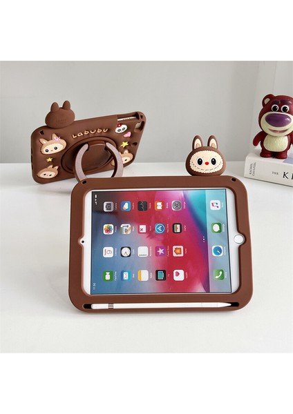 Samsung Galaxy Tab S9 Fe Plus Çocuklar Için Askılı 360 Derece Standlı Soft Labubu Karakter Silikon Kılıf SM-X610