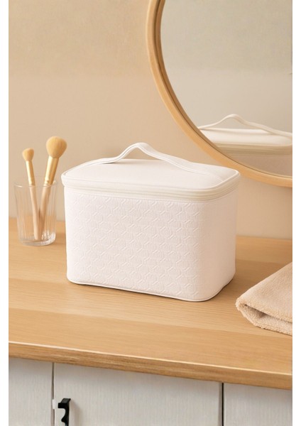 Dikdörtgen Formlu Makyaj Çantası Beyaz