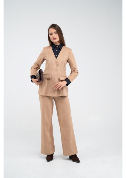 Süet Dokulu Tek Düğmeli Modern Kadın Takım 8098