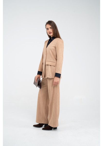 Süet Dokulu Tek Düğmeli Modern Kadın Takım 8098 modelleri