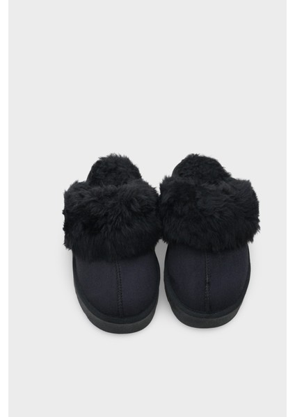 Florri Tüylü Burnu Kapalı Kadın Terlik