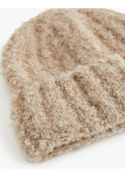 Yumuşak Dokulu Katlama Detaylı Kırçıllı Örgü Bere modelleri