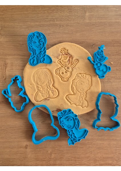 Elsa, Anna ve Olaf Kurabiye, Oyun Hamuru Kesicileri ve Seramik Kalıpları