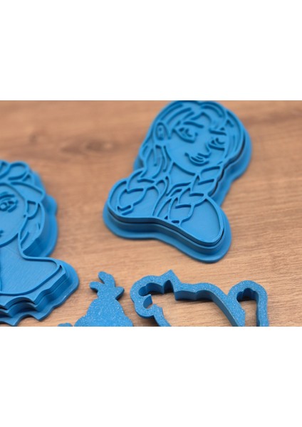 Elsa, Anna ve Olaf Kurabiye, Oyun Hamuru Kesicileri ve Seramik Kalıpları modelleri