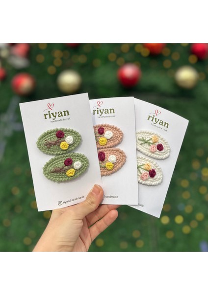 El Yapımı Örgü Çiçek Işlemeli Çıtçıtlı Toka – 2’li Set | Kız Çocuk Saç Aksesuarı fiyatları