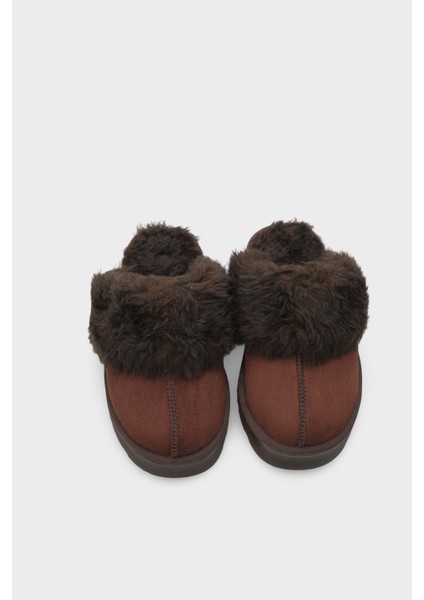 Florri Tüylü Burnu Kapalı Kadın Terlik