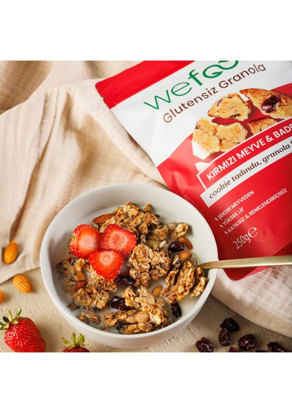 Glutensiz Granola Kırmızı Meyve & Bademli 250 gr fırsatları