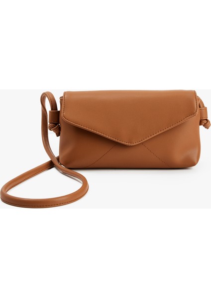 Suni Deri Saplı Kapaklı Çapraz Çanta modelleri