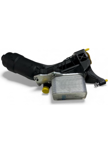 Bmw Motor Yağ Soğutucusu Kütüklü B37 B38 B46 B48 F10 F20 F30 G20 G30 G11 F25 F26 2013 Sonrası