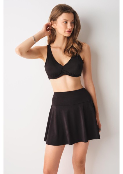 Derek Tek Şortlu Etek Siyah 239218 indirimleri