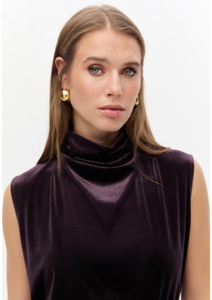 Boğazlı Kadife Bluz