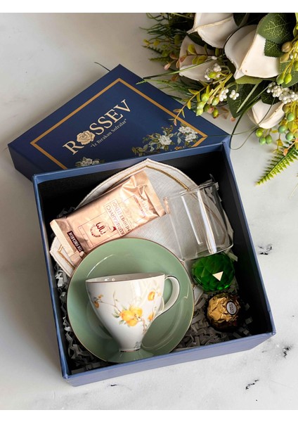 Hediyelik Veronica Peachy Kişiye Özel Hediye Kutulu Fincan Takımı