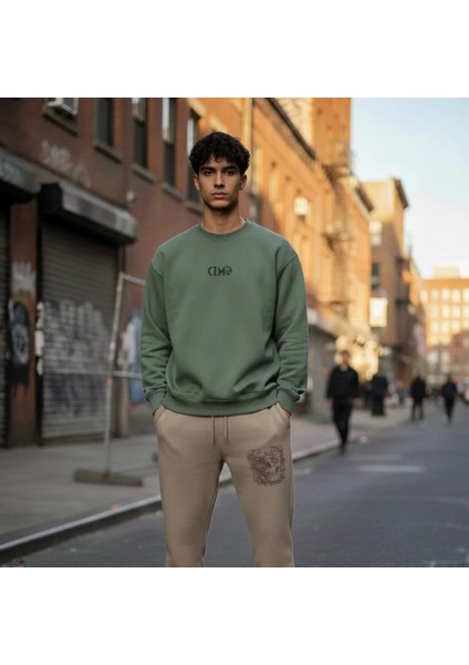 Kurukafa Baskılı Yeşil Oversize Sweatshirt modelleri