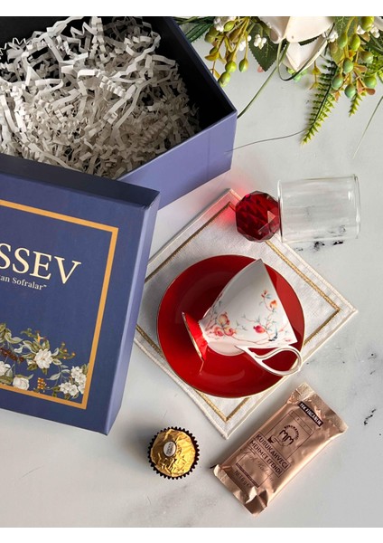 Hediyelik Veronica Rosso Kişiye Özel Hediye Kutulu Fincan Takımı fırsatları