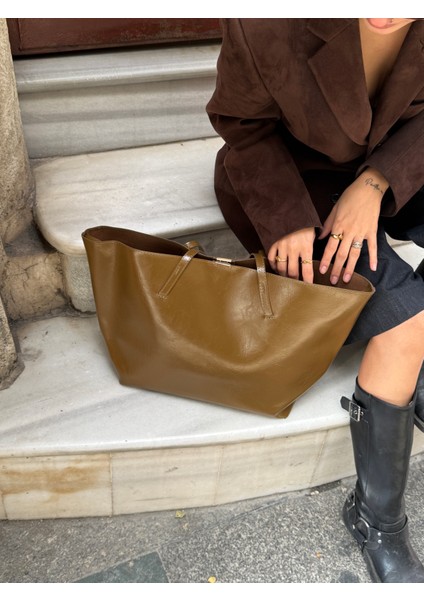 Ilot.ıstanbul | Büyük Boy Yumuşak Slouchy Tote Omuz Çantası Hardal Kahve Parlak Deri Görünümlü indirimleri