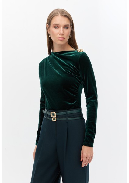 Kadife Omzu Broşlu Bodysuıt