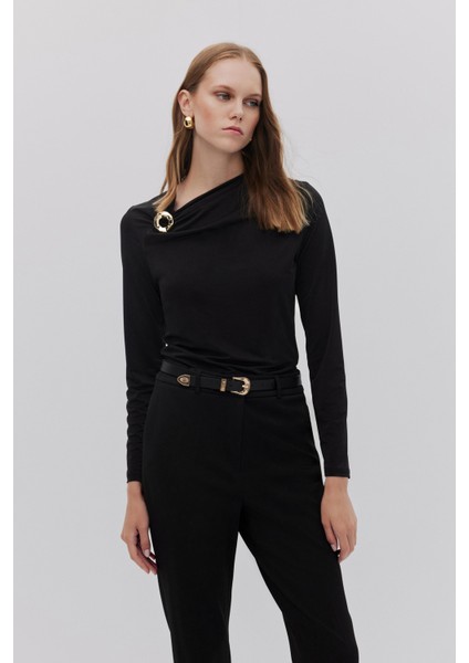 Büzgülü Metal Broşlu Bodysuıt fiyatları