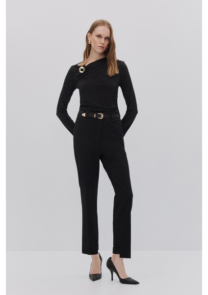 Büzgülü Metal Broşlu Bodysuıt modelleri