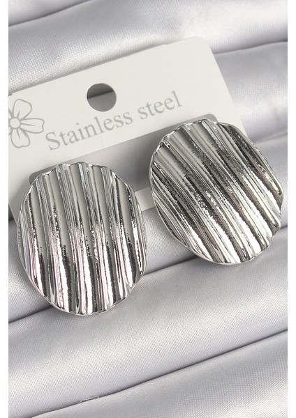 Pirinç Gümüş Renk Sallantı Işlemeli Daire Plaka Model Kadın Küpe