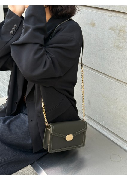 Ilot.ıstanbul | Gold Tokalı Zincir Askılı Koyu Yeşil Kapaklı Çanta Klasik Mini Omuz Çantası modelleri