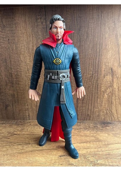 Doctor Strange In The Multiverse Of Madness Sesli Işıklı Doctor Strange Figür Oyuncak 30 cm fırsatları
