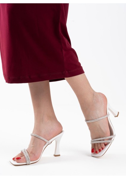 Alvina Premium Beyaz Taşlı İnce Bantlı Kadın Topuklu Terlik