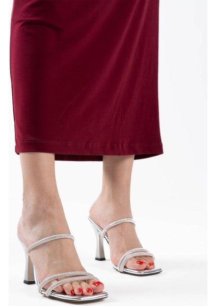 Alvina Premium Gümüş Ayna Taşlı Kadın Topuklu Terlik