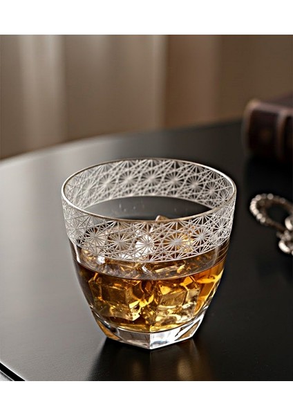 Japon Yıldızı Model Köşeli Viski Bardağı - Özel Tasarım Cam Kadeh