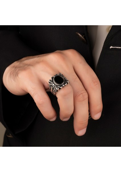 Siyah Oniks Taşlı 925 Ayar Erkek Gümüş Yüzük modelleri