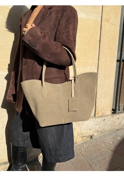 Ilot.ıstanbul | Mat Süet Görünümlü Casual Tote Omuz Çantası Büyük Boy Bej-Taupe Günlük modelleri