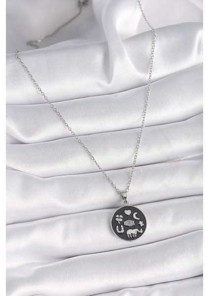 316L Çelik Gümüş Renk Siyah Renk Şans Kolyesi fiyatları