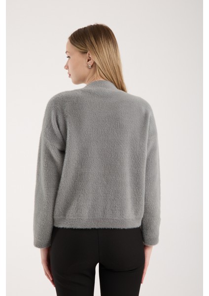 Kadın Gri Sakal Iplik Yarım Balıkçı Yaka Triko Kazak indirimleri