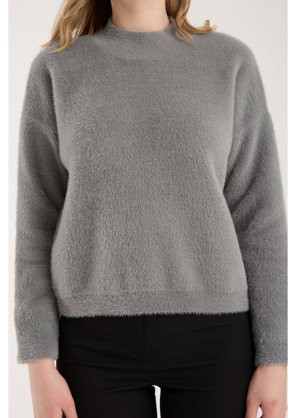 Kadın Gri Sakal Iplik Yarım Balıkçı Yaka Triko Kazak