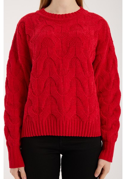 Kadın Kırmızı Şönil Kadife Saç Örgü Desenli Bisiklet Yaka Triko Kazak