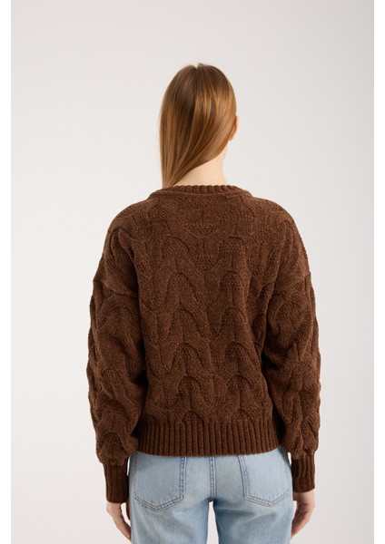 Kadın Acı Kahve Şönil Kadife Saç Örgü Desenli Bisiklet Yaka Triko Kazak indirimleri