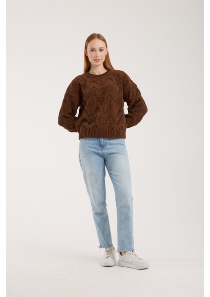 Kadın Acı Kahve Şönil Kadife Saç Örgü Desenli Bisiklet Yaka Triko Kazak