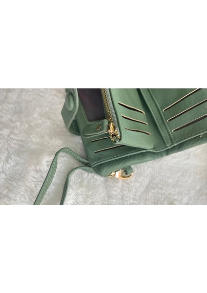 Yumuşak Dokulu Bileklikli Orta Boy Kullanışlı Toz Torbalı Kadın Cüzdan