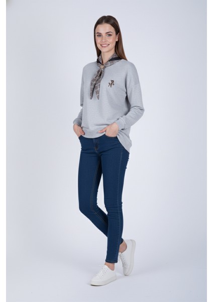 Fular Aksesuarlı Bambi Nakışlı Oversize Sweatshirt