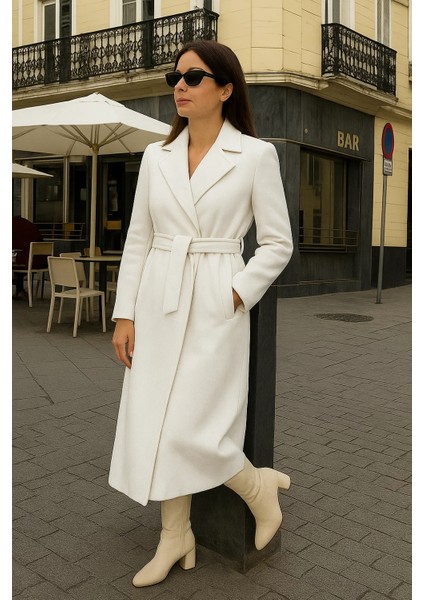 Kadın Comfort Kruvaze Trend Beyaz Uzun Kaşe Kaban modelleri