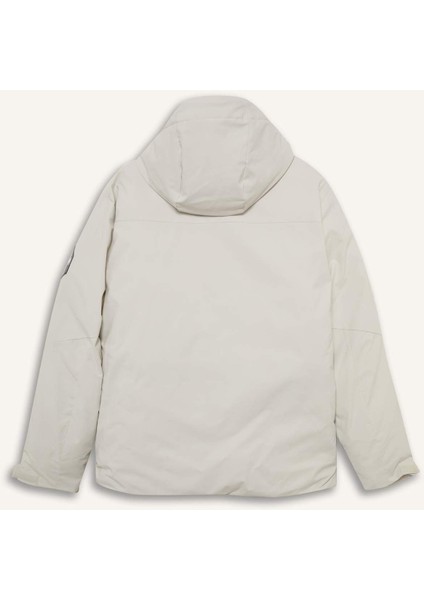 Su İtici Regular Fit Kapüşonlu Rüzgar Geçirmez Mont E9489AX25WN indirimleri