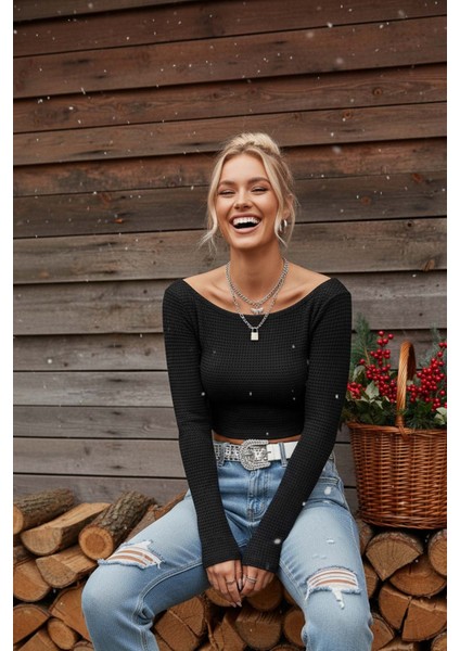 Merry See Kayık Yaka Örme Uzun Kollu Crop Top Bluz Siyah modelleri