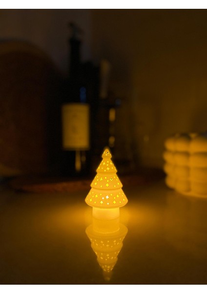 Yılbaşı Temalı Işıklı Çam Ağacı Biblo Seti, Beyaz, 3'lü, Dekoratif Parçalar indirimleri