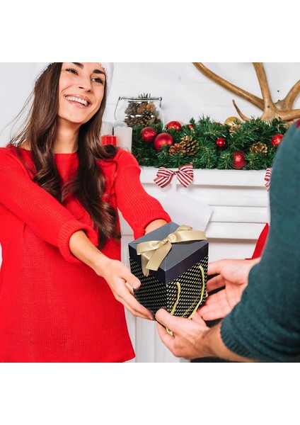 , Altın ve Siyah renkli Hediye kutusu 4 lü Set 9X9X15 cm Özel Tasarım Hediye Kutusu