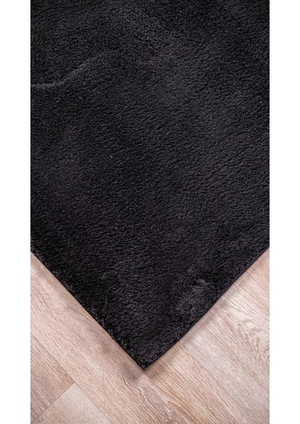 Santiva Home Siyah Post Peluş Halı – Ultra Yumuşak, Antibakteriyel, Kaymaz Dot Tabanlı, Makinada Yıkanabilir Salon & Çocuk Odası Halısı