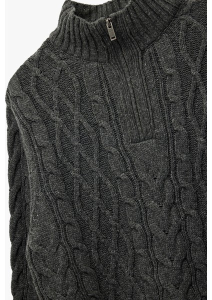 Uzun Kollu Dokulu Yarım Fermuarlı Triko Kazak modelleri